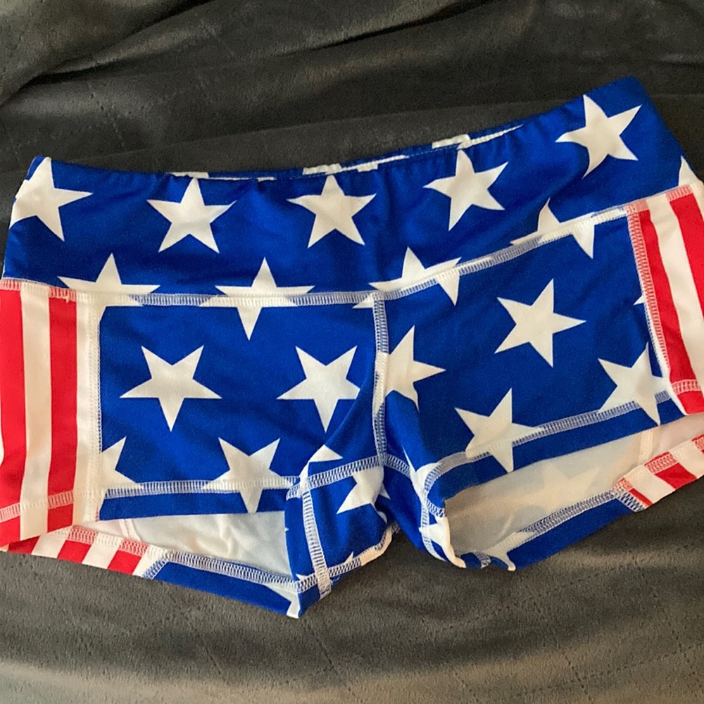 Fleo short spandex shorts